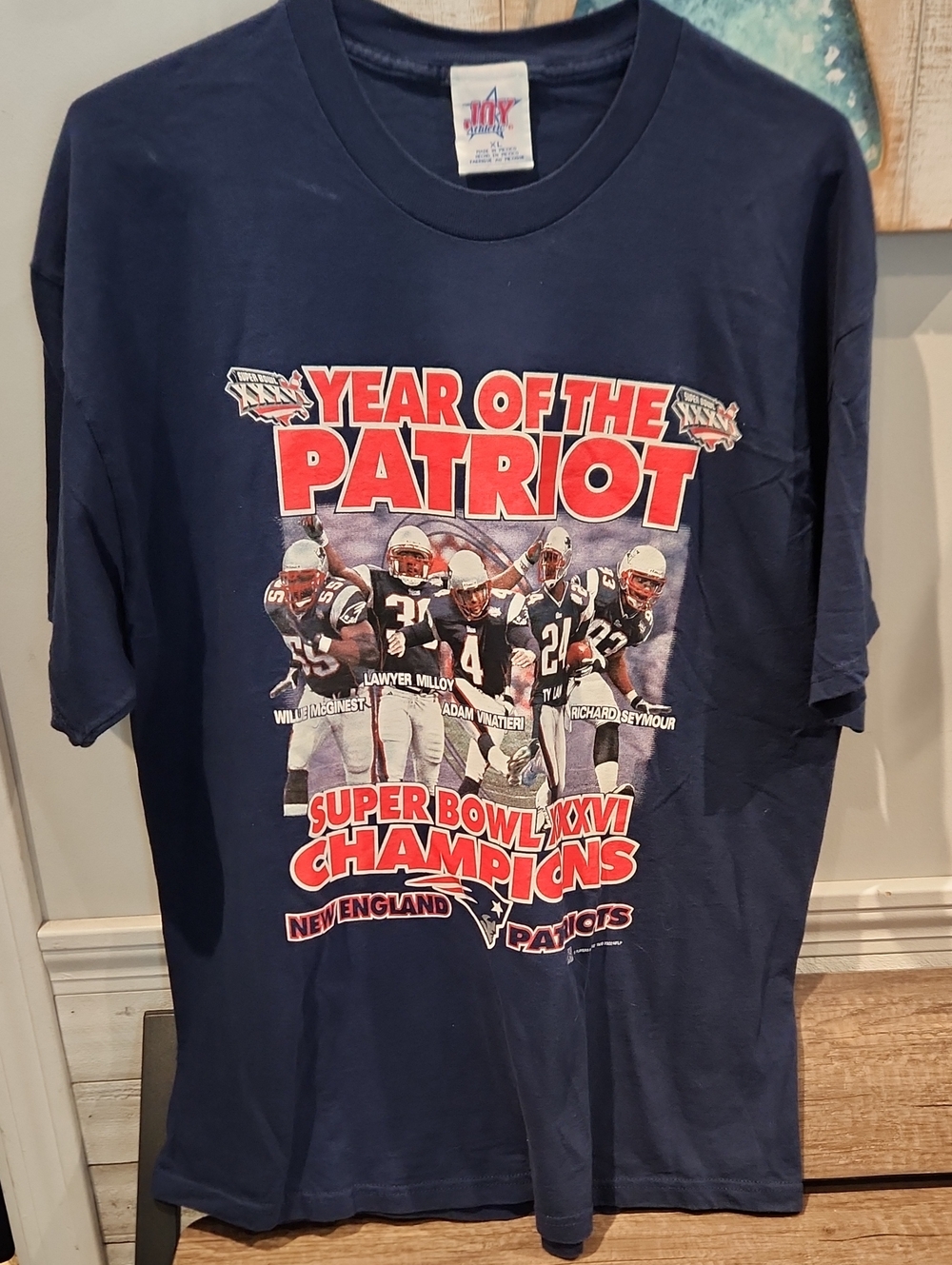 EUC 2002 Joy Athletic Superbowl XXXVI Year of the NE Patriots Men's sz XL Tshirt